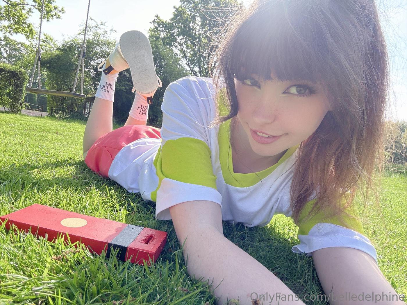 Belle Delphine Chihiro Cosplay Outdoor Onlyfans Set Leaked