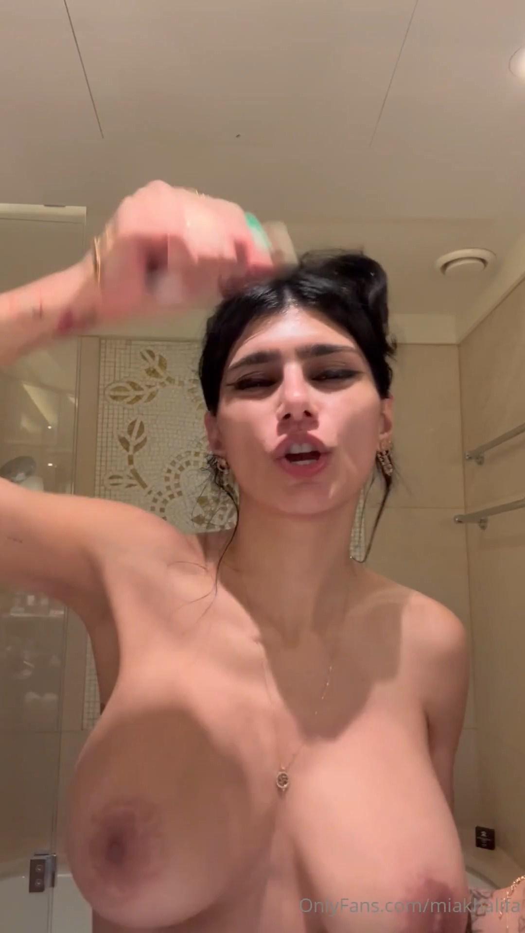 Mia Khalifa Topless Teeth Brushing OnlyFans Video Leaked