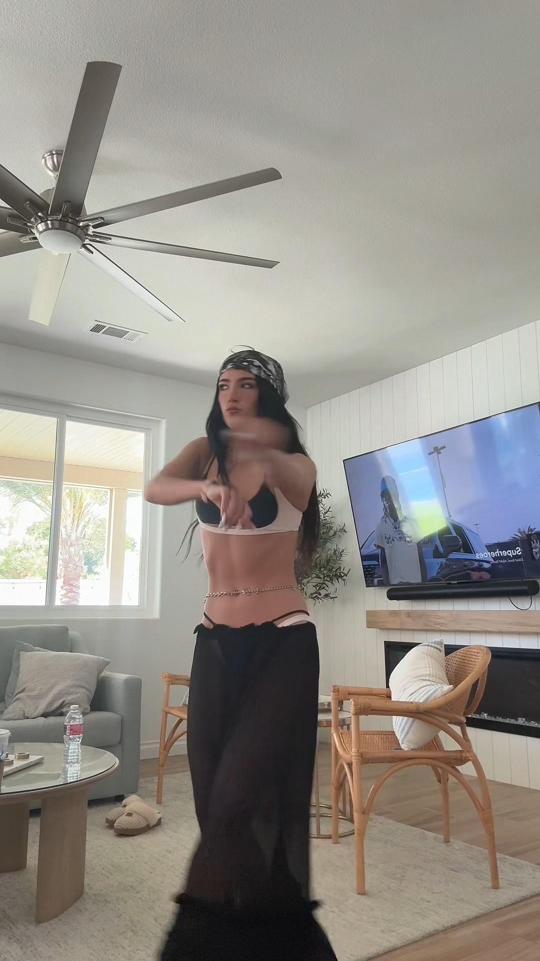 Charli D’Amelio Coachella Fit 2024 TikTok Video Leaked