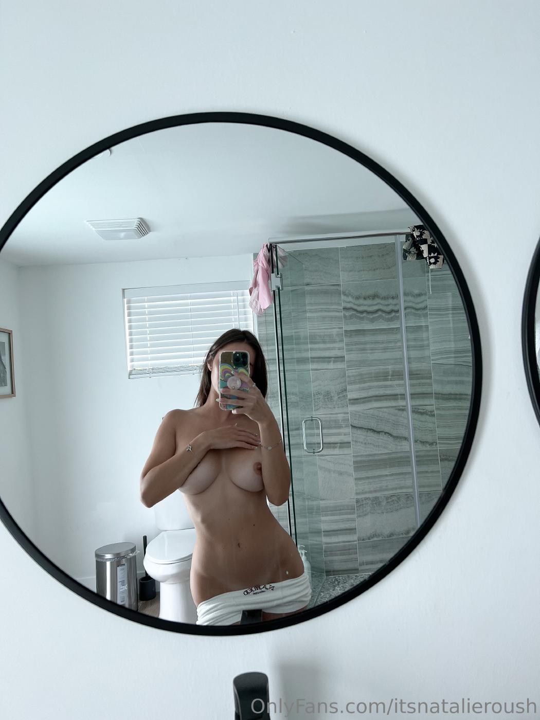 Natalie Roush Bathroom Mirror Selfies Onlyfans Set Leaked