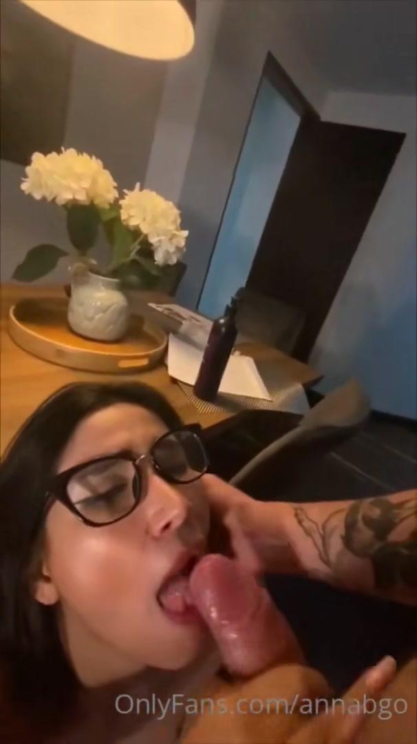 Annabgo Nude Nerd Fucked Over Table OnlyFans Video