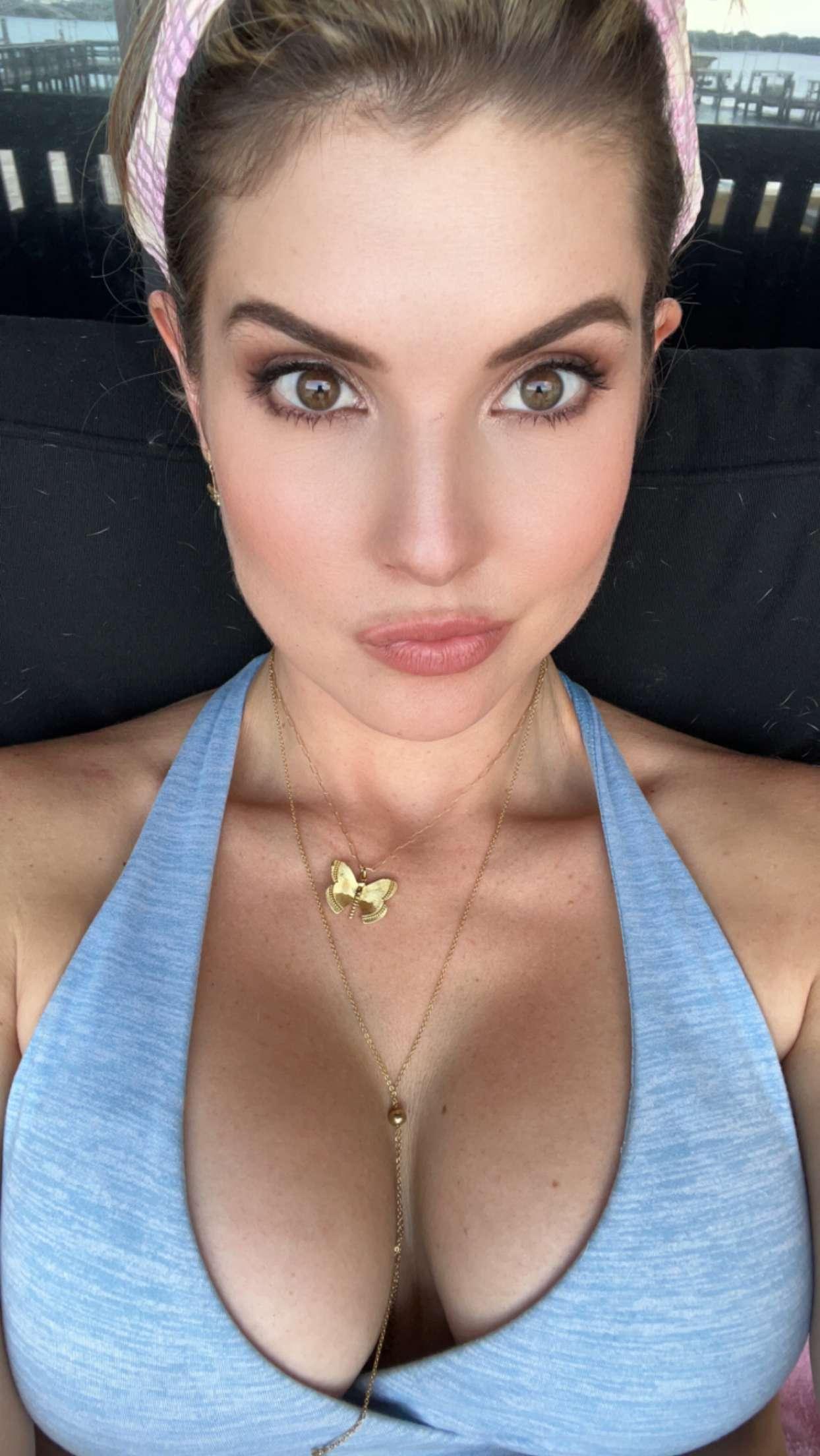 Amanda Cerny Boobs Cleavage Onlyfans Set Leaked