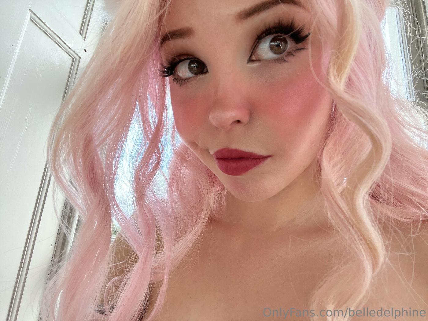 Belle Delphine Dreamy Pussy Strip Tease Onlyfans Set Leaked