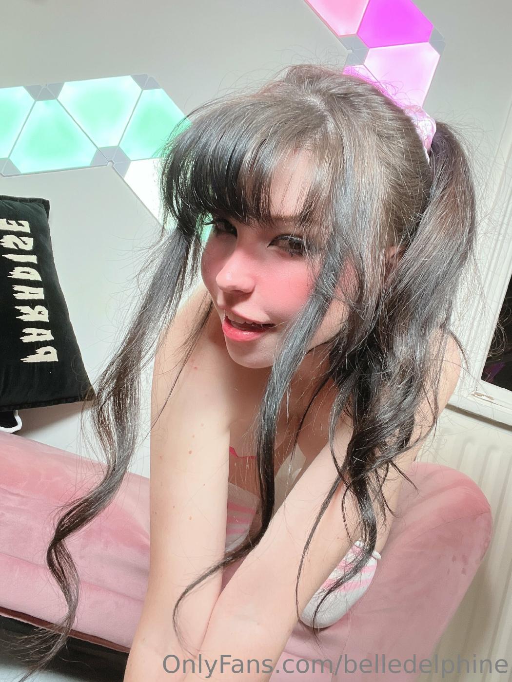 Belle Delphine Bubble Chair Kisses Nude Set Leaked