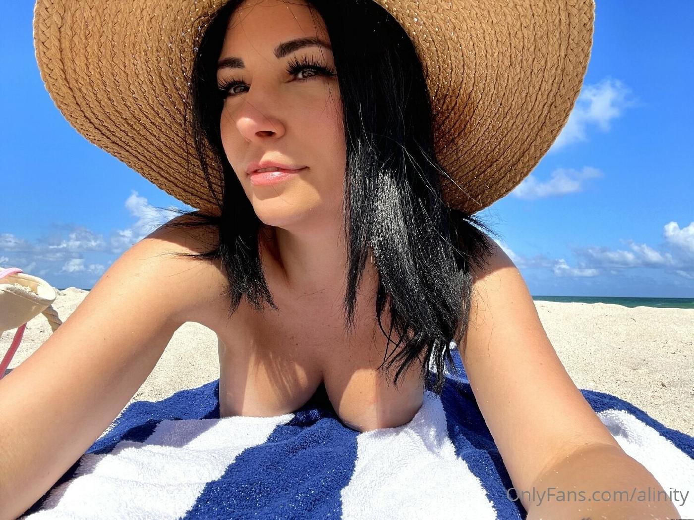 Alinity Beach Ass Tease Onlyfans Set Leaked