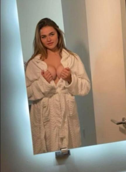 Megnutt02 Robe Strip Nude Onlyfans Set Leaked