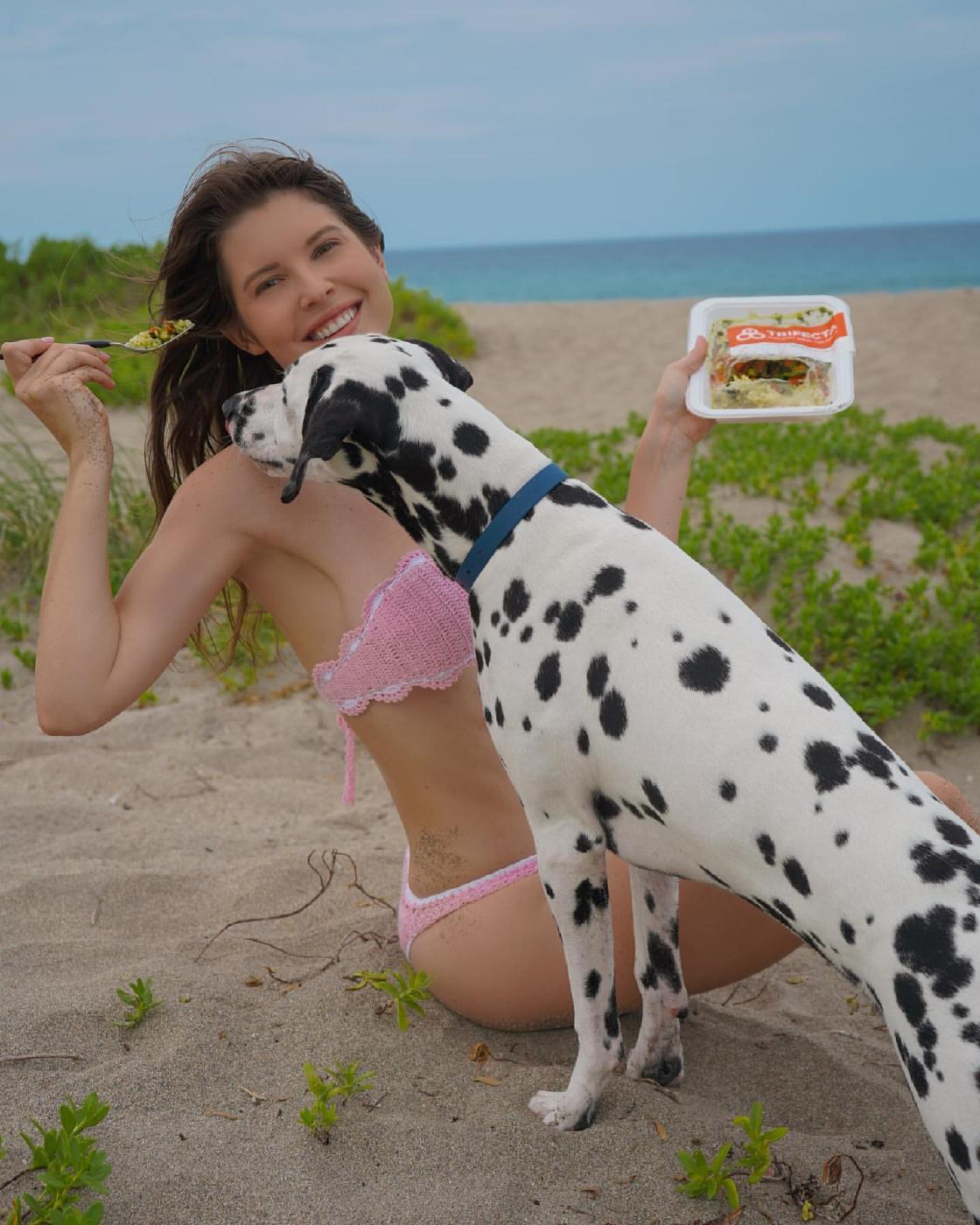 Amanda Cerny Candid Beach Bikini Set Leaked