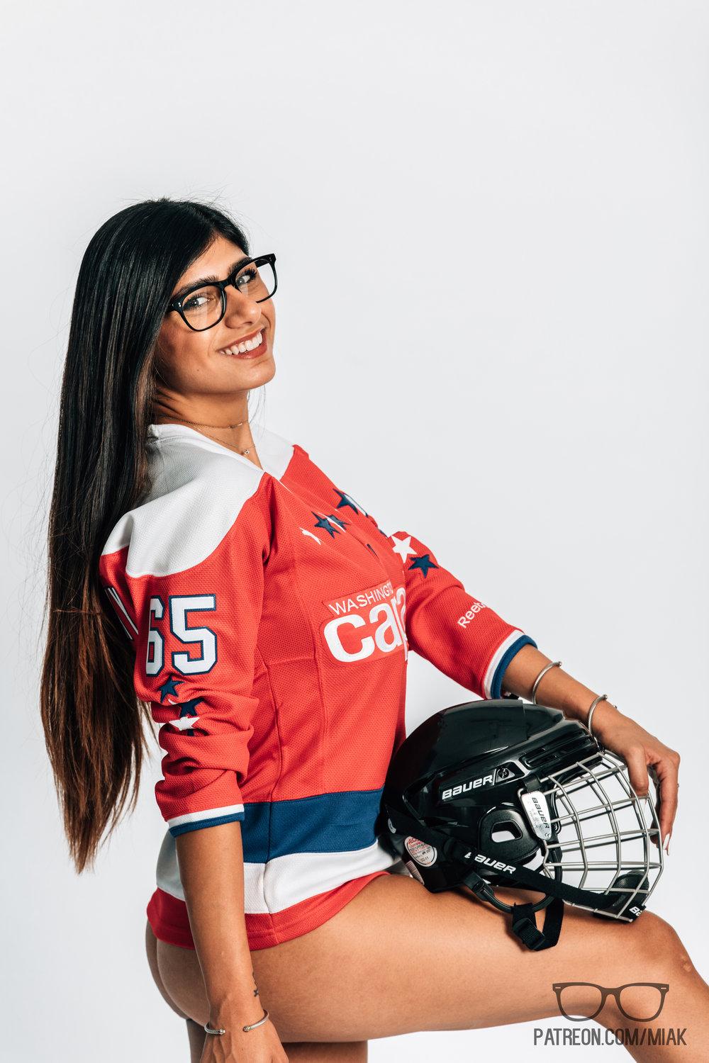 Mia Khalifa Hockey Jersey Sexy Photoshoot Set Leaked