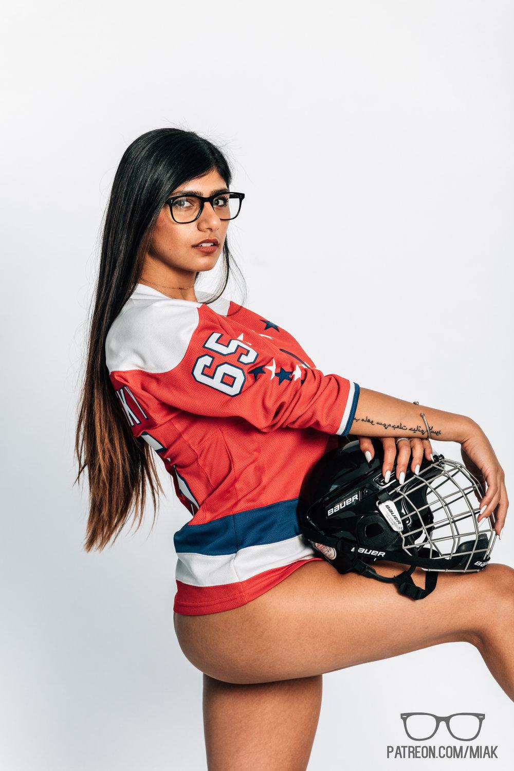 Mia Khalifa Hockey Jersey Sexy Photoshoot Set Leaked