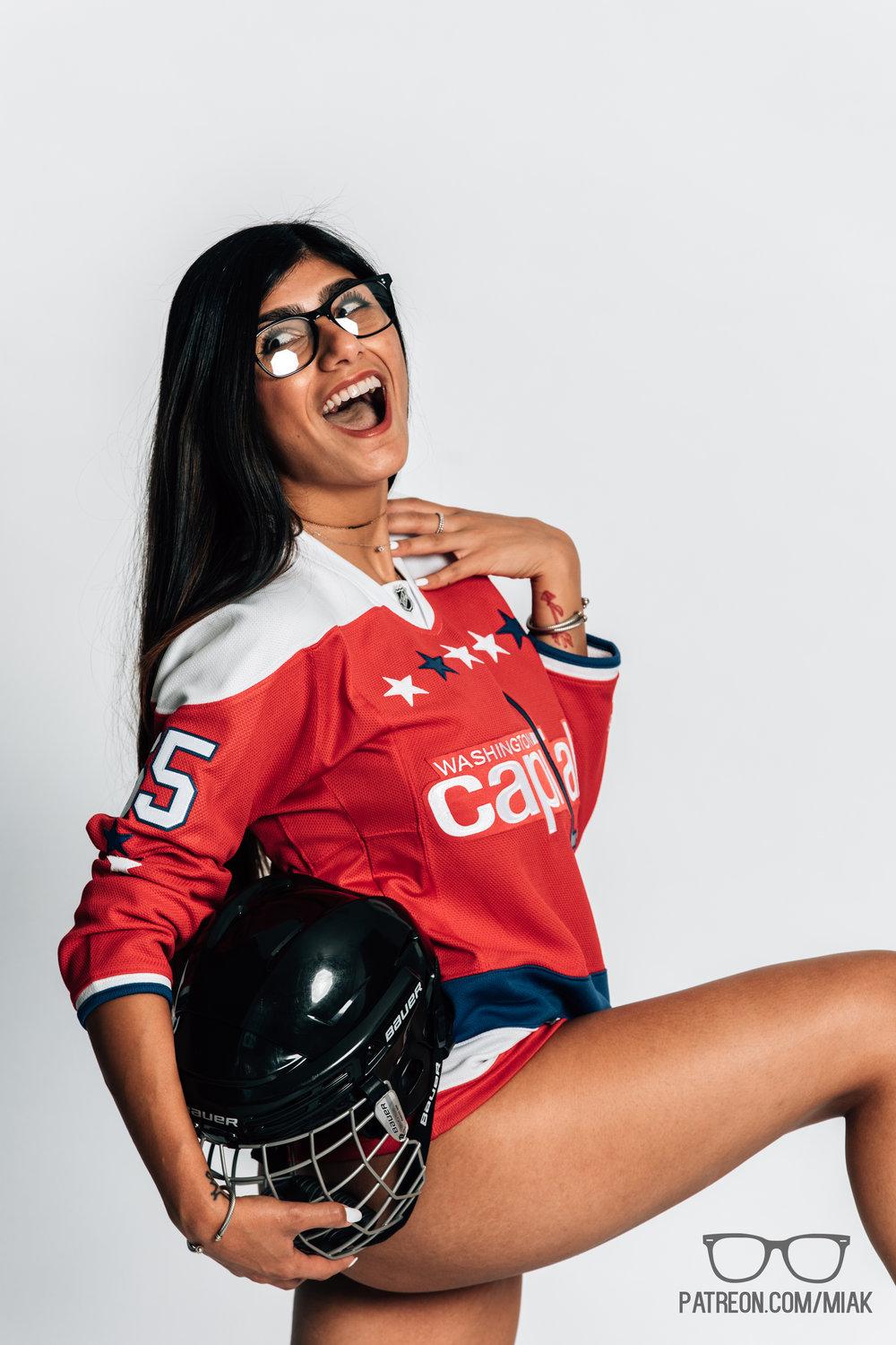 Mia Khalifa Hockey Jersey Sexy Photoshoot Set Leaked