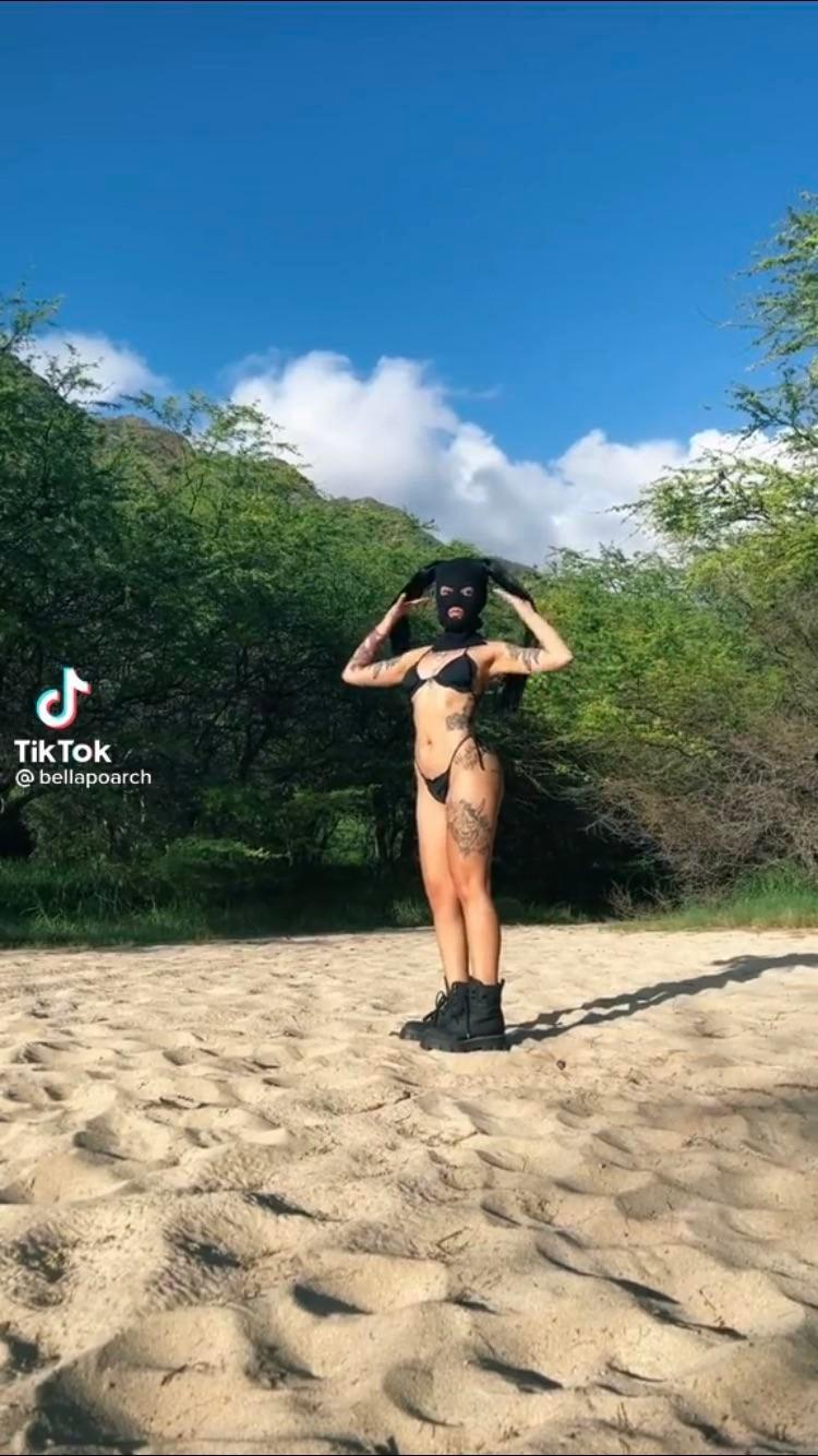 Bella Poarch Bikini Beach Mask Photoshoot Set Leaked