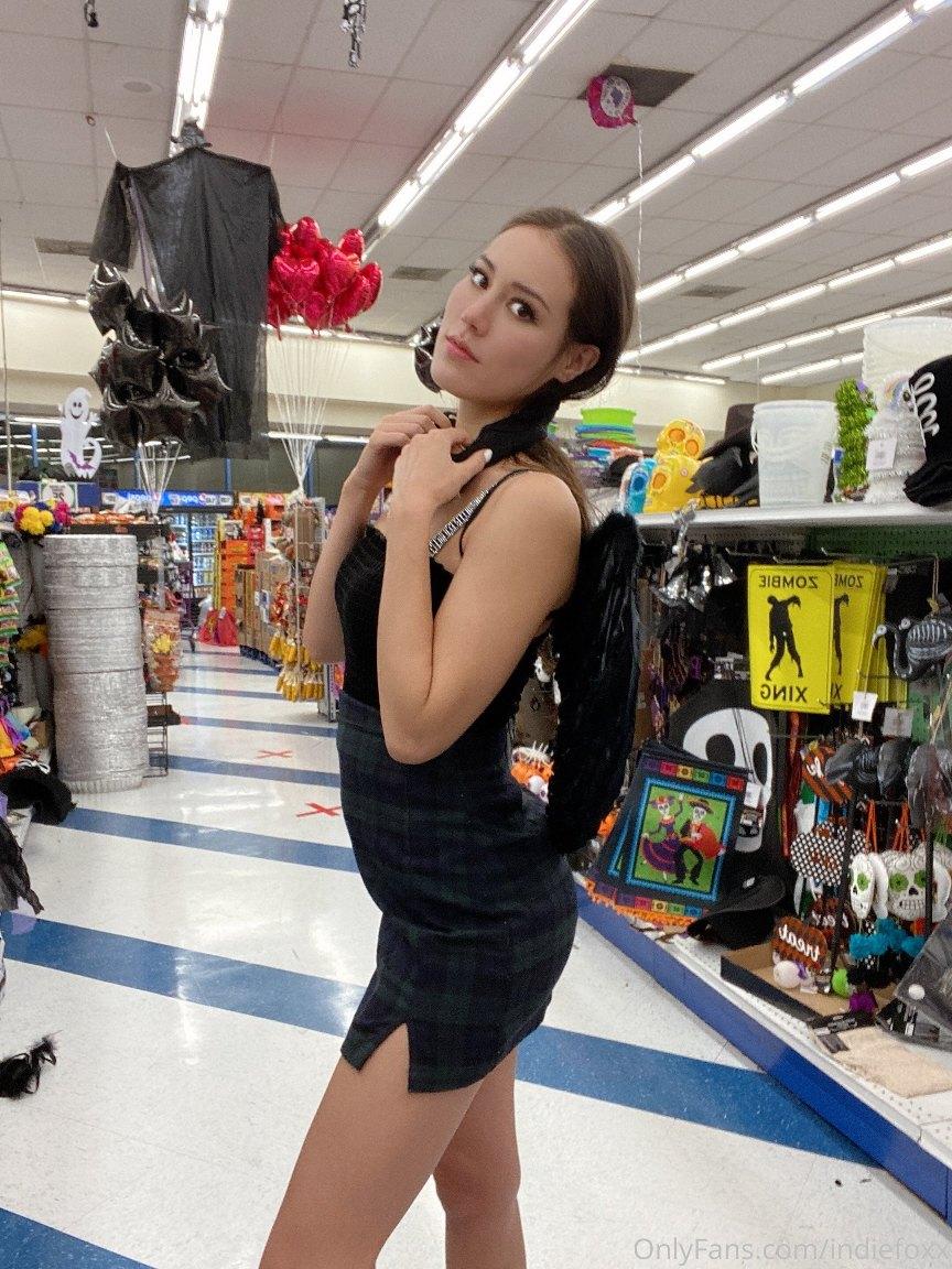 Indiefoxx Sexy Dress Skirt Selfies Onlyfans Photos Leaked