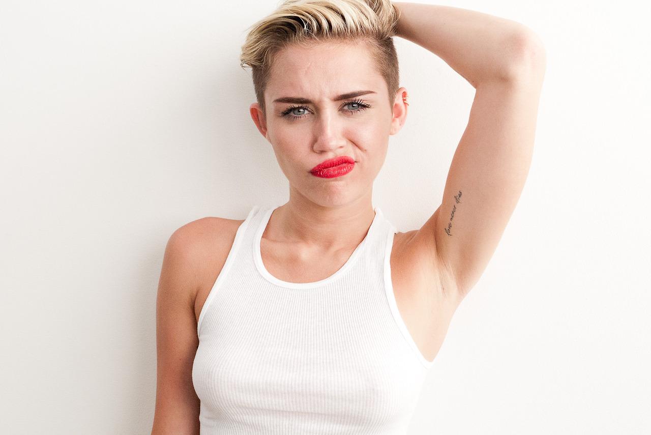 Miley Cyrus See-Through Panties BTS Photoshoot Leaked