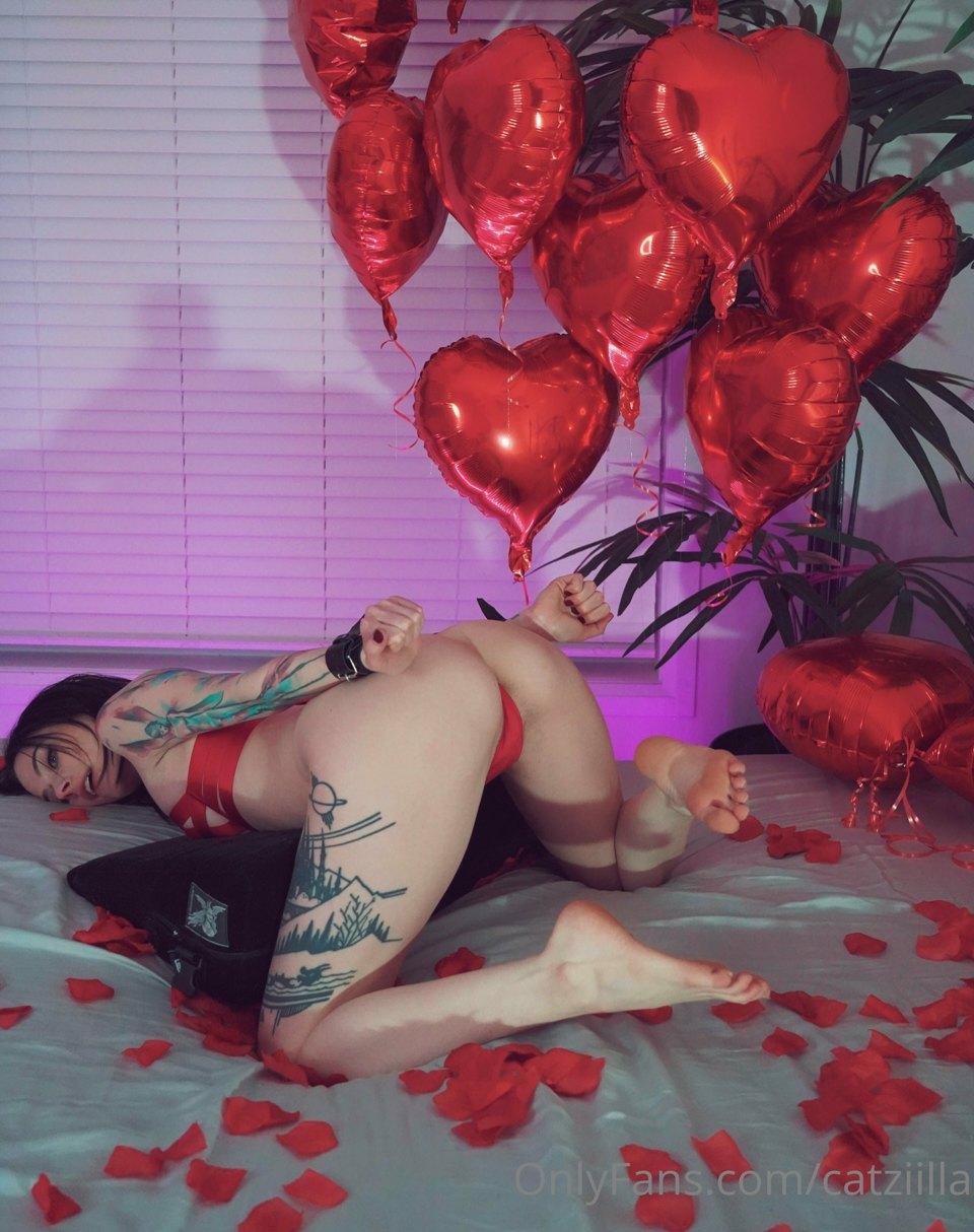 Catziilla Valentine’s Lingerie Bondage Play Onlyfans Set Leaked