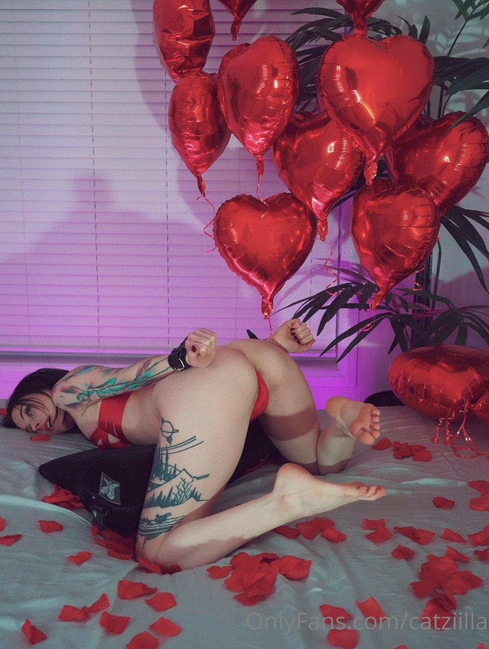 Catziilla Valentine’s Lingerie Bondage Play Onlyfans Set Leaked