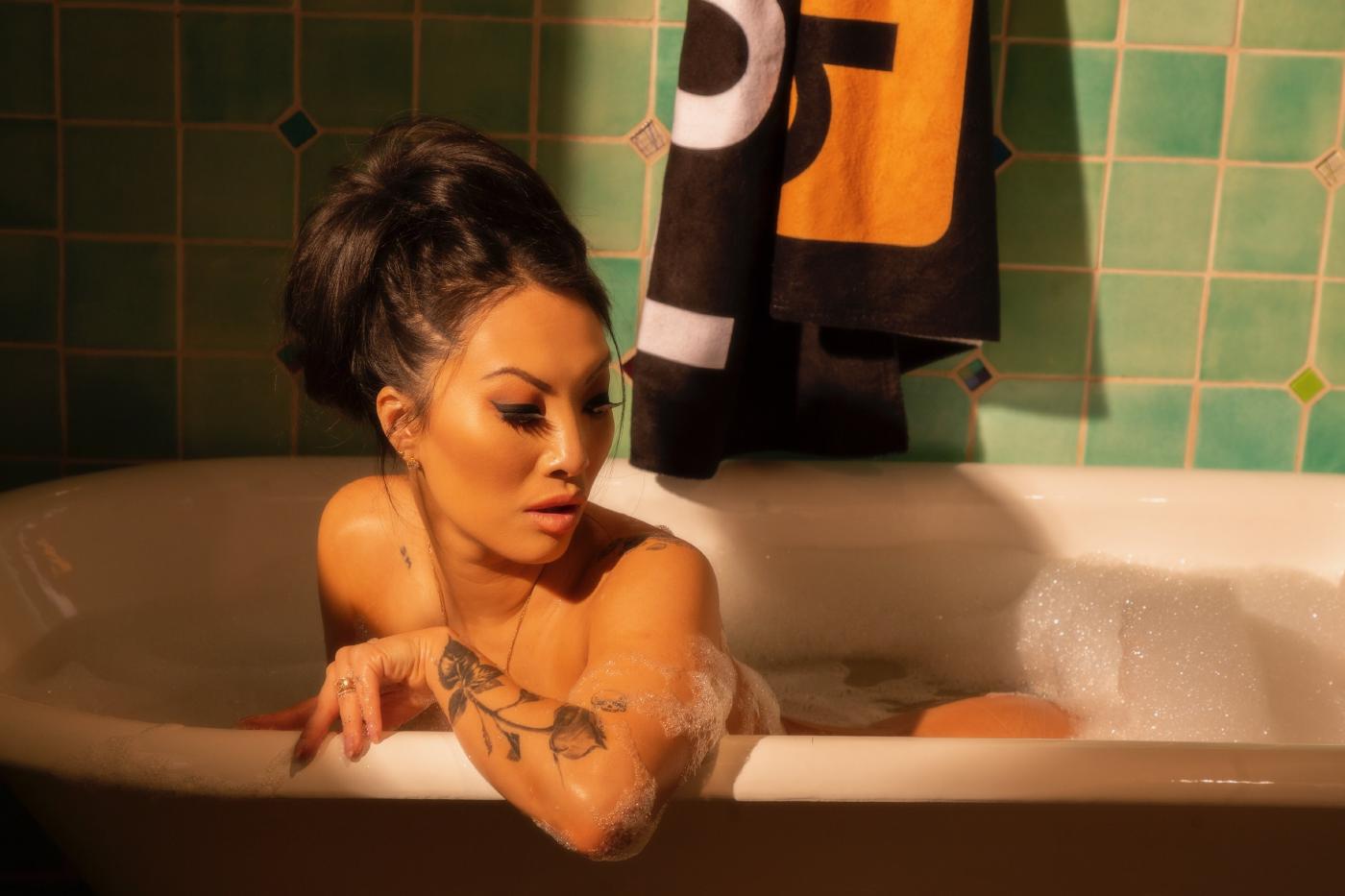 Asa Akira Nude Bathtub Onlyfans Set Leaked