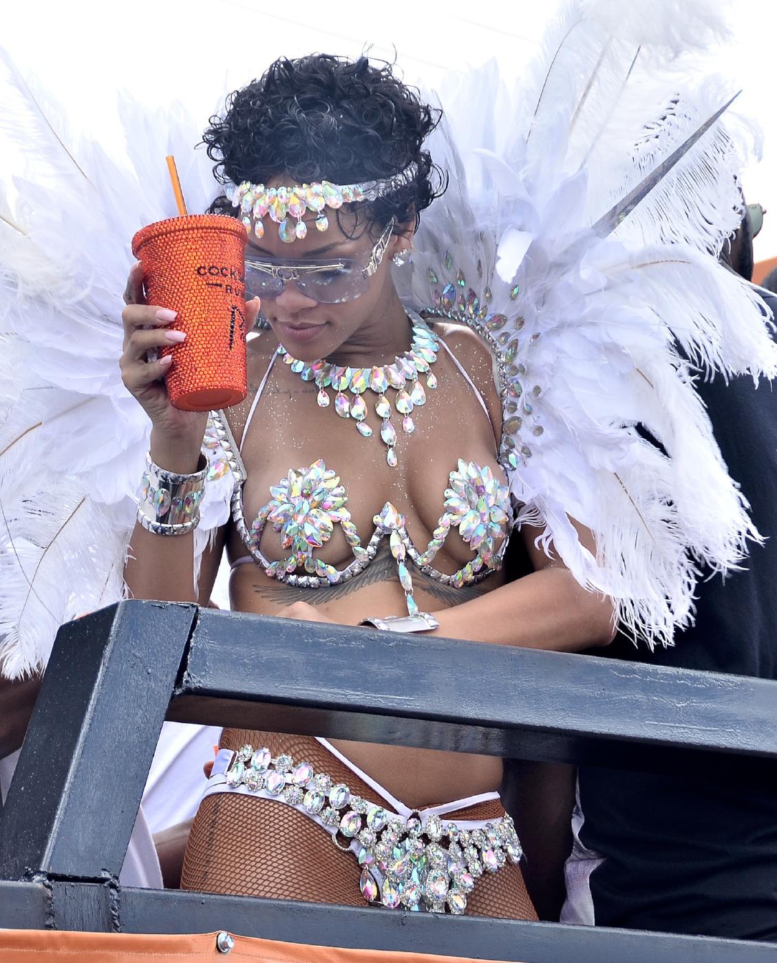 Rihanna Nipple Slip Barbados Festival Photos Leaked