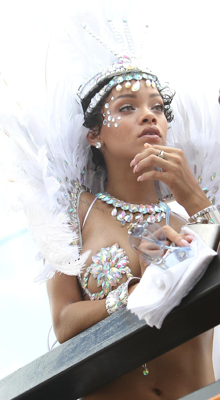 Rihanna Nipple Slip Barbados Festival Photos Leaked