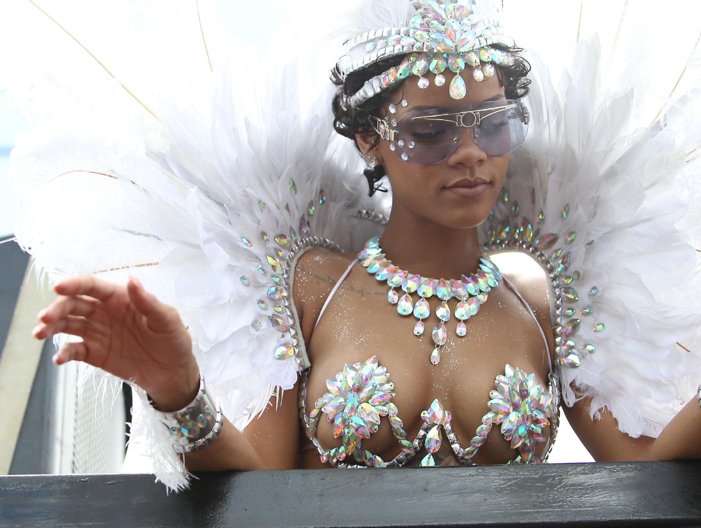 Rihanna Nipple Slip Barbados Festival Photos Leaked