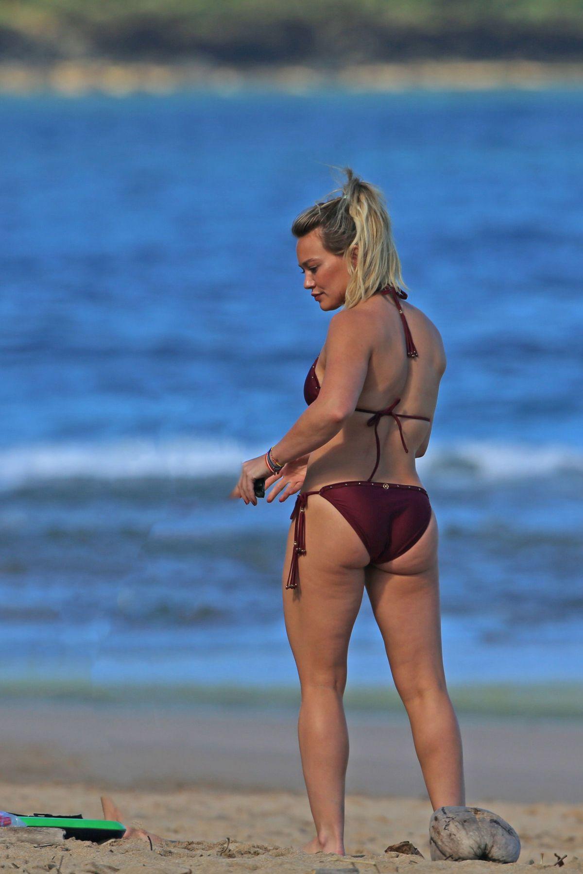 Hilary Duff Candid Bikini Beach Set Leaked