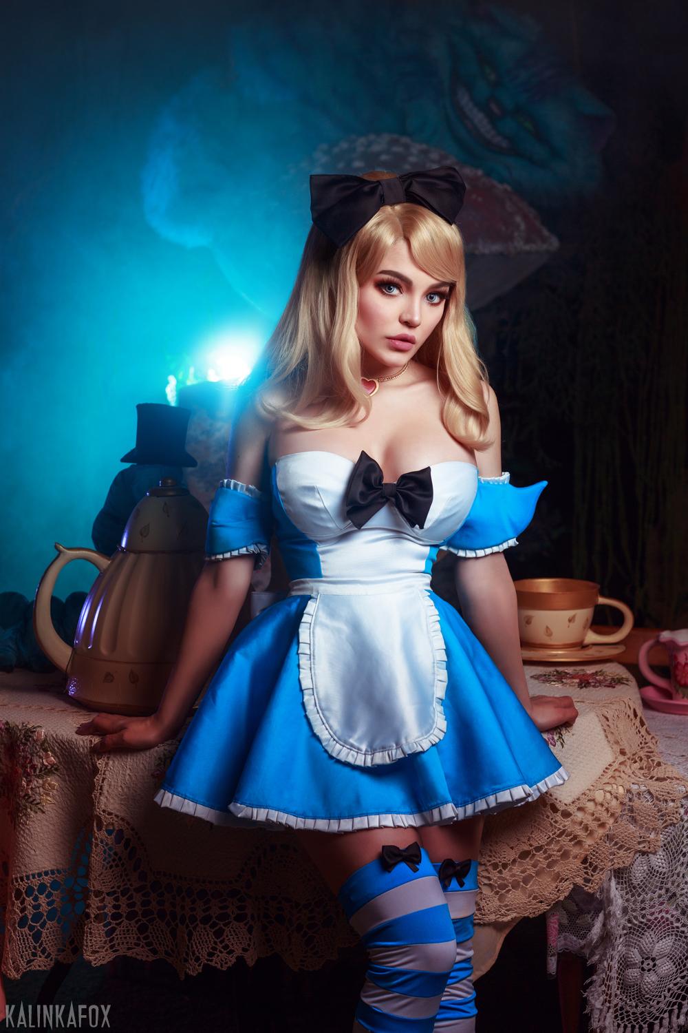 Kalinka Fox Alice in Wonderland Cosplay Set Leaked