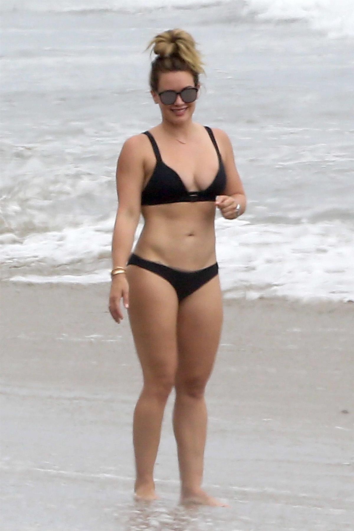 Hilary Duff Sexy Black Bikini Beach Play Set Leaked