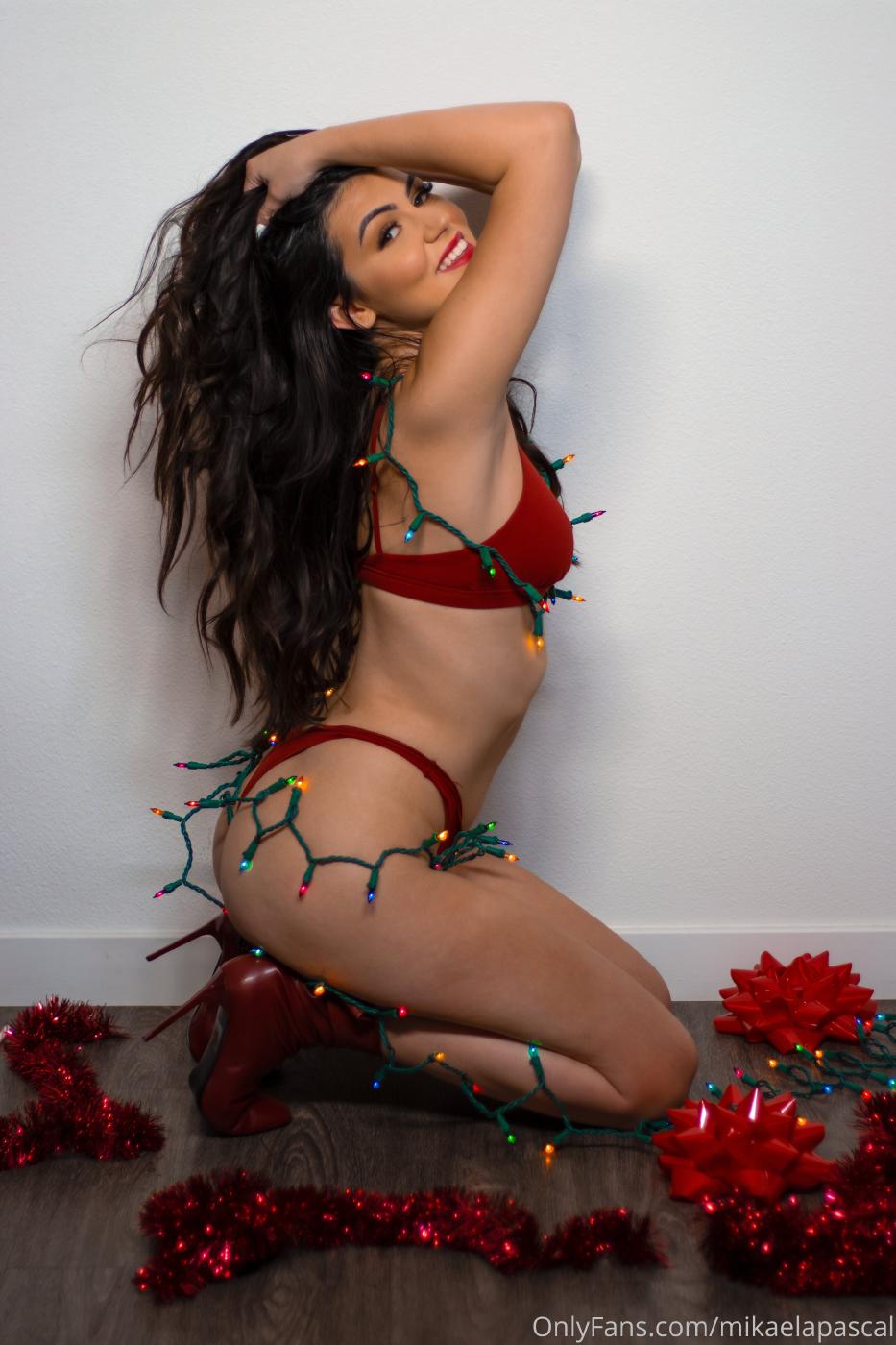 Onlyfans Mikaela Pascal Christmas Lights Set Leaked