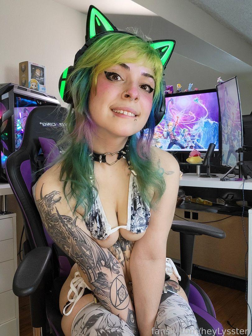 HeyLyssten Neko Cosplay Tiny Bikini Fansly Set Leaked