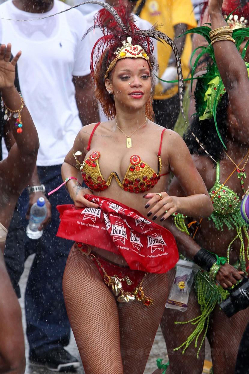 Rihanna Bikini Tease Barbados Festival Photos Leaked