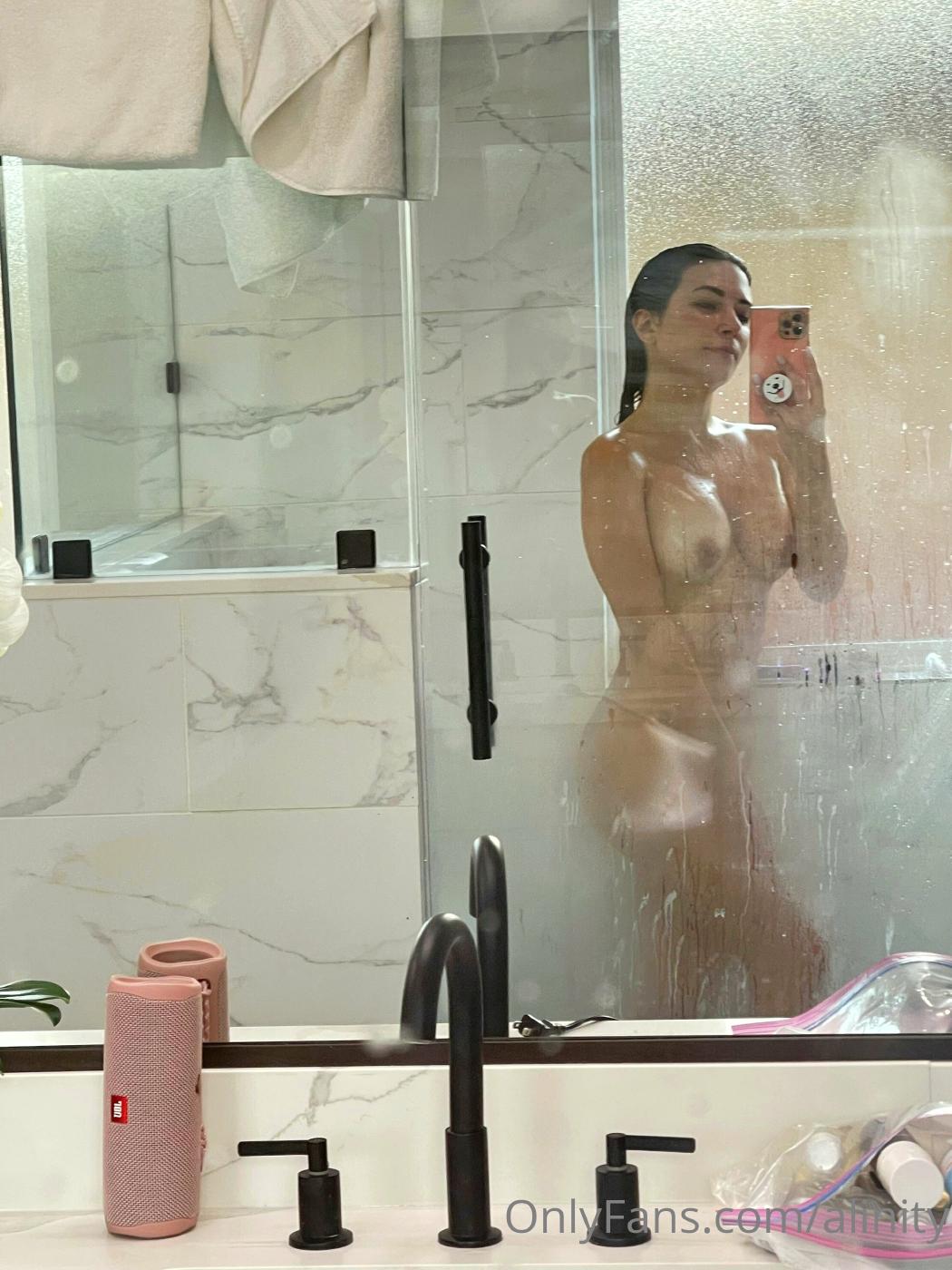 Alinity Naked Shower Mirror Selfies Onlyfans Set Leaked