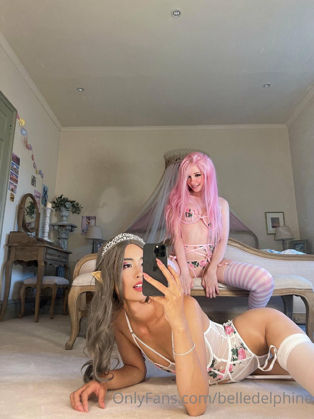 Belle Delphine NSFW Elves Mirror Selfies Onlyfans Set Leaked