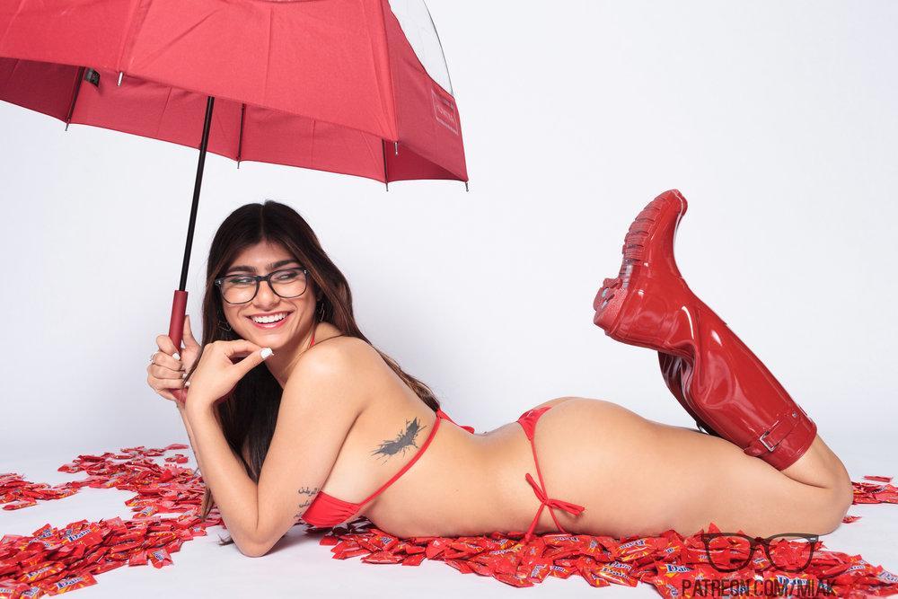 Mia Khalifa Rain Boots Bikini Photoshoot Patreon Leaked