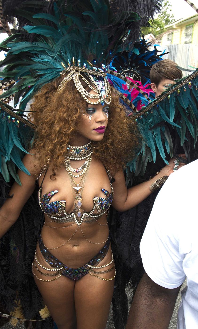 Rihanna Nip Slip Public Bikini Festival Photos Leaked