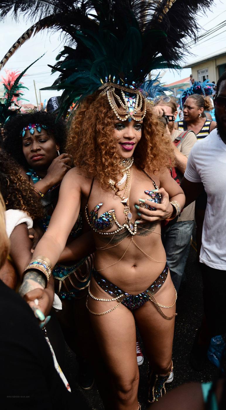 Rihanna Nip Slip Public Bikini Festival Photos Leaked