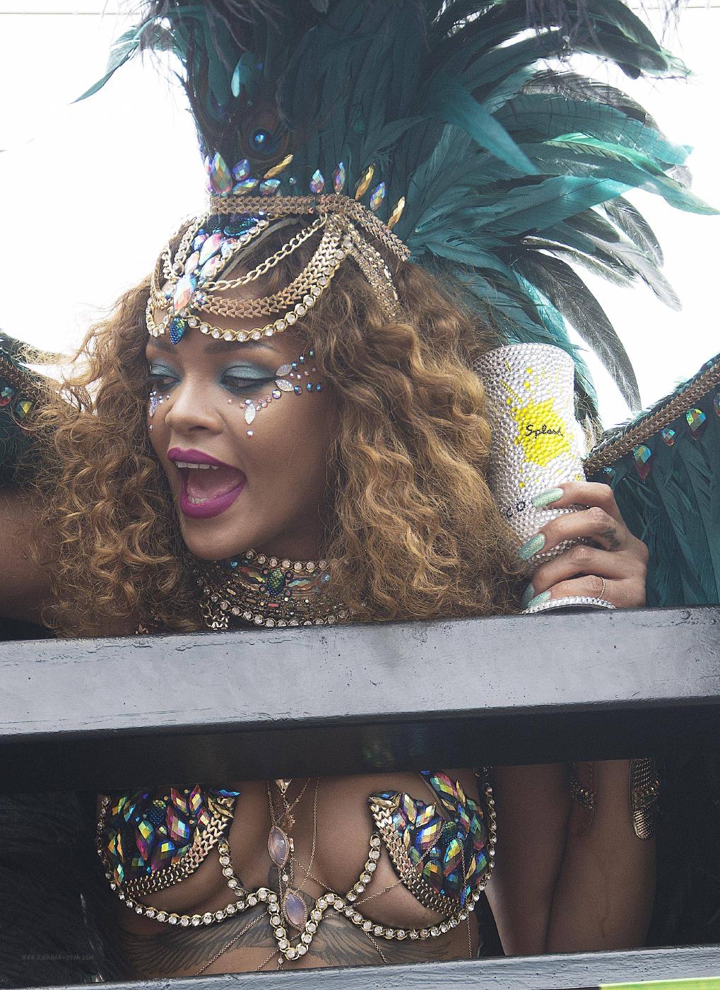 Rihanna Nip Slip Public Bikini Festival Photos Leaked