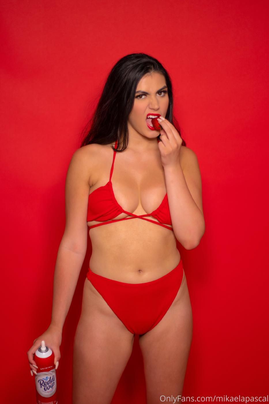 Mikaela Pascal August Extras Onlyfans Leaked Photos