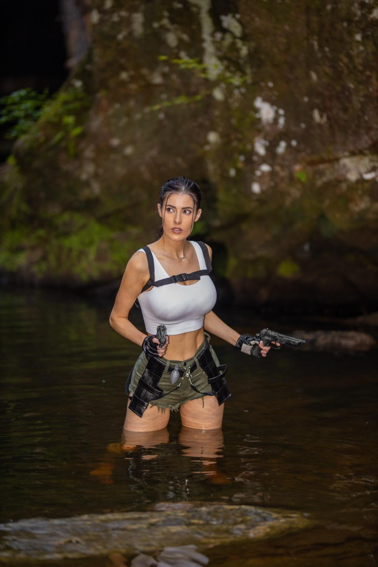 Erin Olash Lara Croft Tomb Raider Cosplay Try On Patreon Leaked