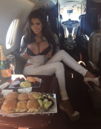 Chloe Khan Nude & Sex Tape Leaked!