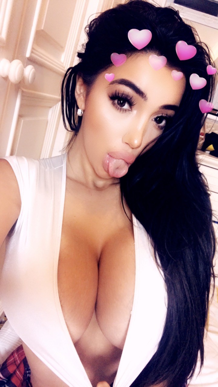 Chloe Khan Nude & Sex Tape Leaked!