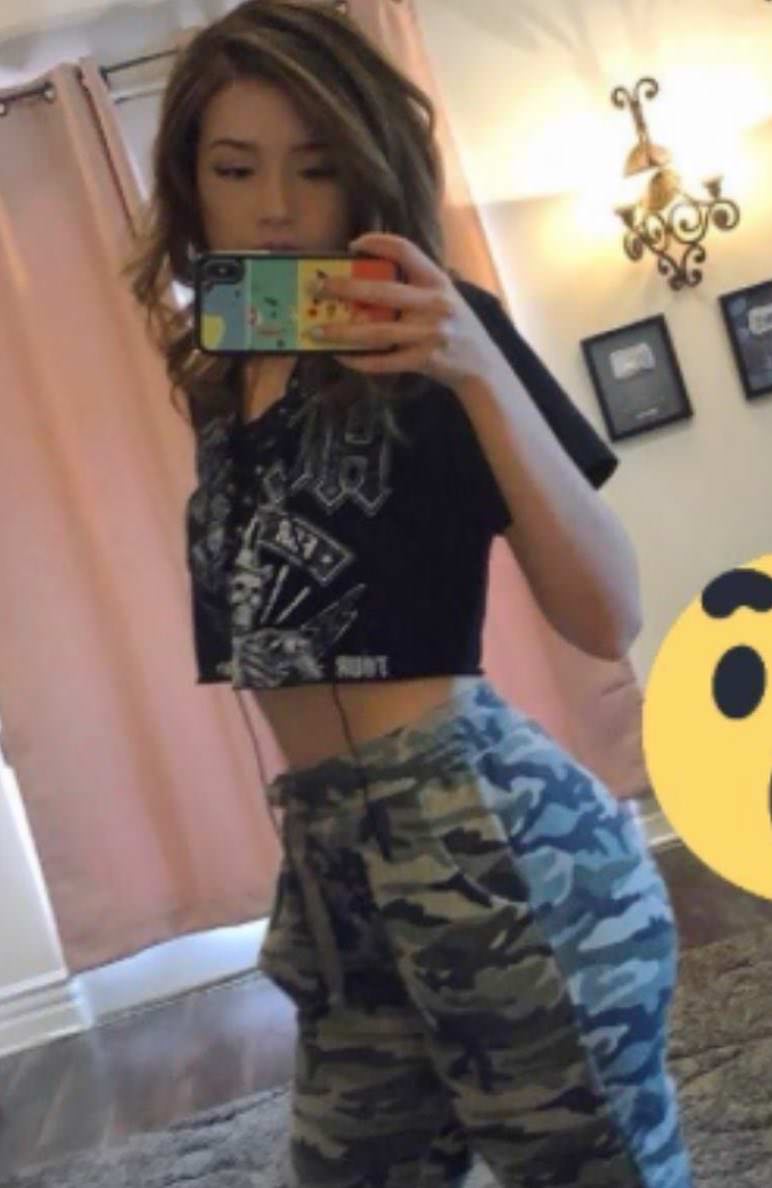 Pokimane Nude Twitch Streamer Leaked!