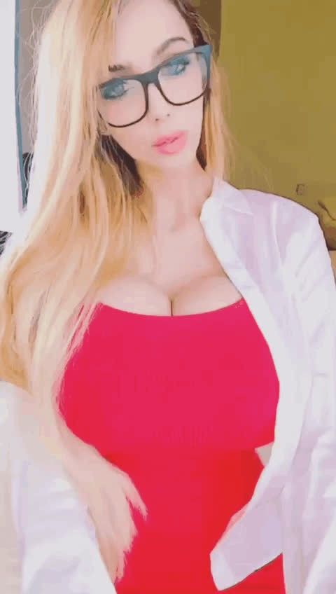 Adriana Alencar Nude Cosplay Video and Photos Leaked!