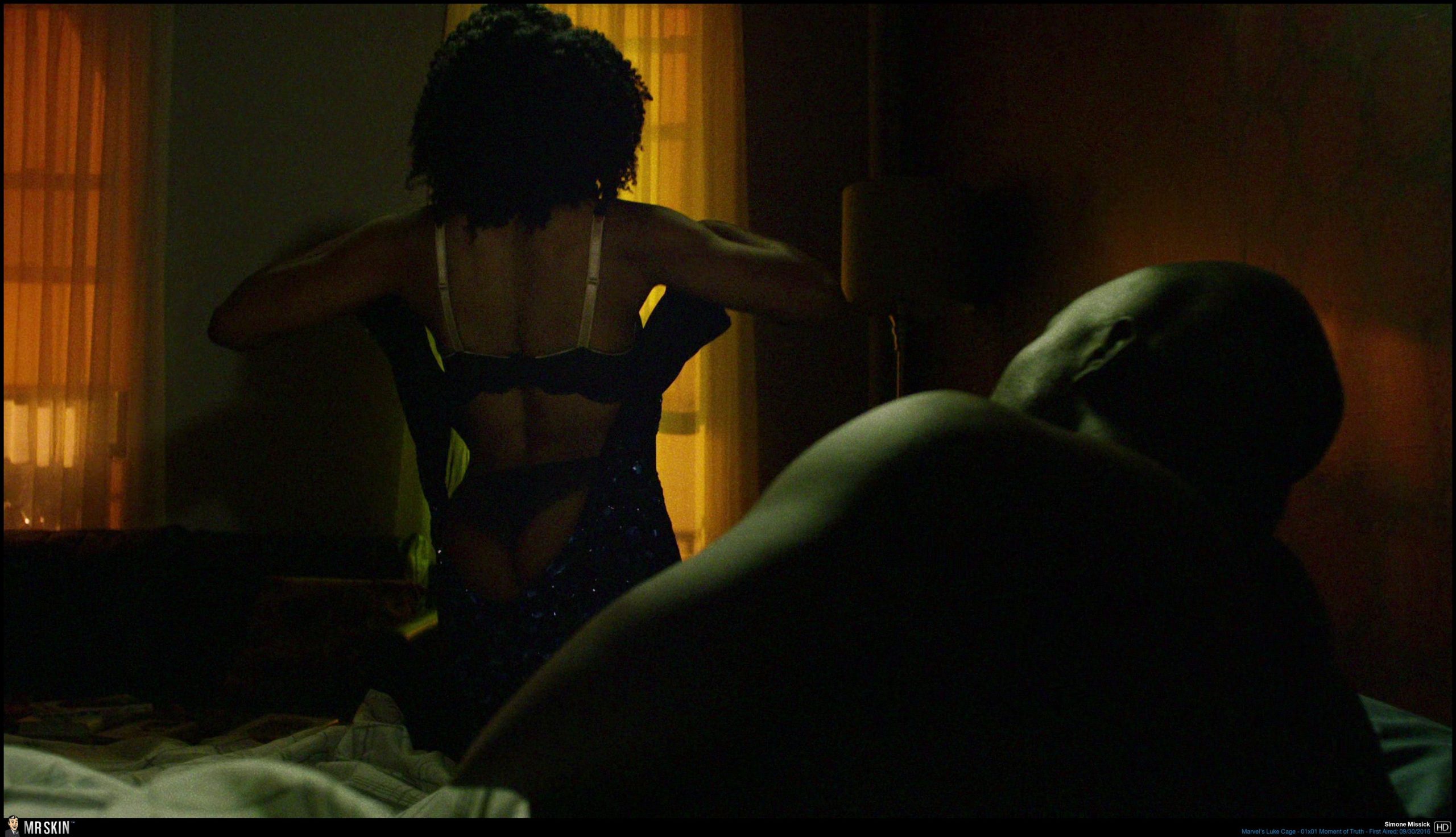 Simone Missick Nude & Sex Tape Video Leaked!