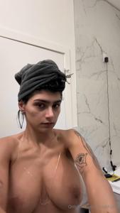 Mia Khalifa Nude Dressing After Shower OnlyFans Video