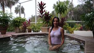 Fishing With Luiza Nude Hot Tub OnlyFans Video Leaked