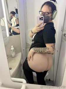 Meg Turney Plane Mirror Selfies Onlyfans Set Leaked