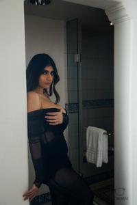 Mia Khalifa Sexy Lingerie Tease Photoshoot Set Leaked