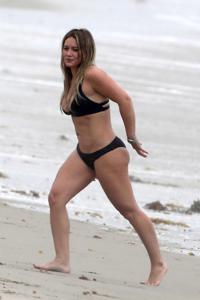 Hilary Duff Sexy Black Bikini Beach Play Set Leaked