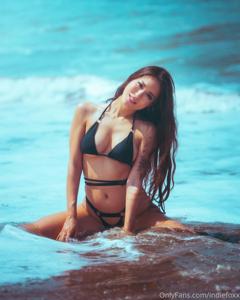 Indiefoxx Black Bikini Beach Onlyfans Photoshoot Leaked